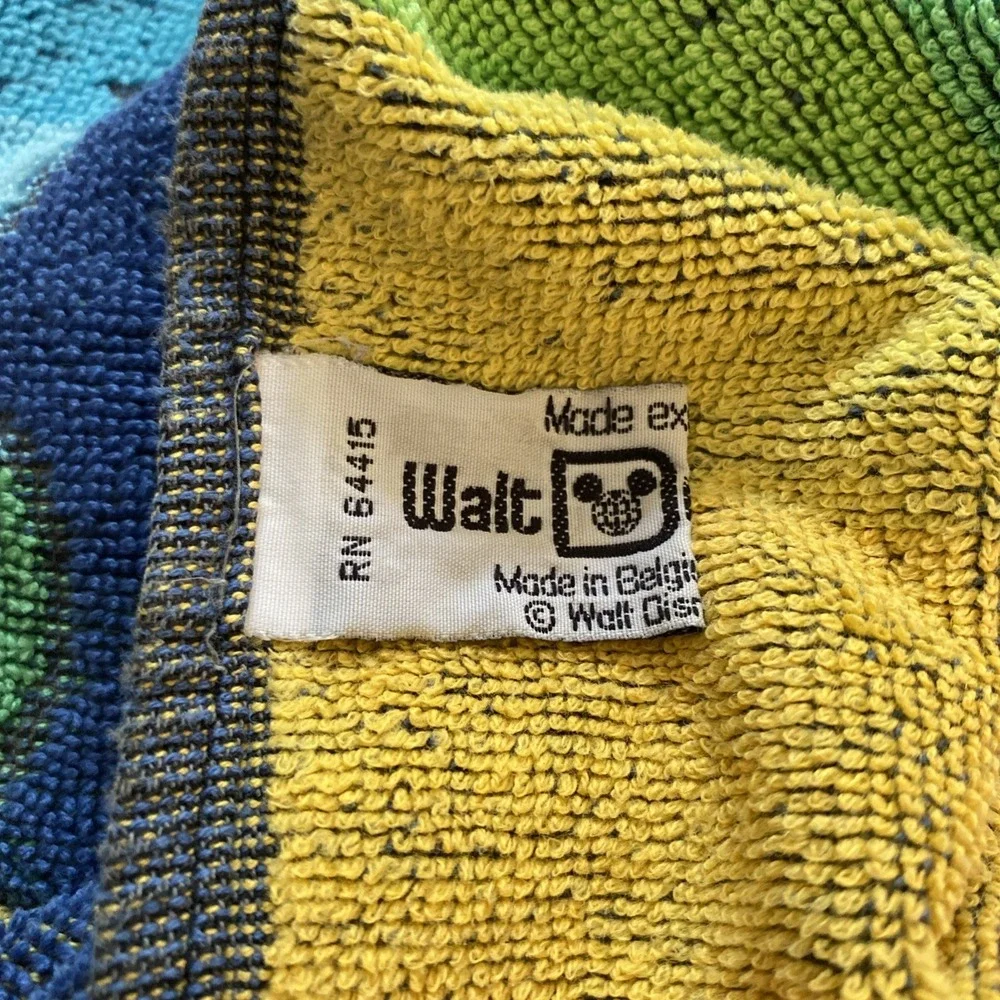 Vintage 80's Walt Disney Beach Towel Rainbow Castle Cotton 50